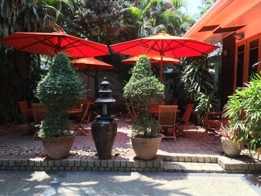 Classique Inn Янгон Екстериор снимка