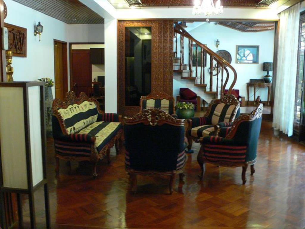 Classique Inn Янгон Екстериор снимка
