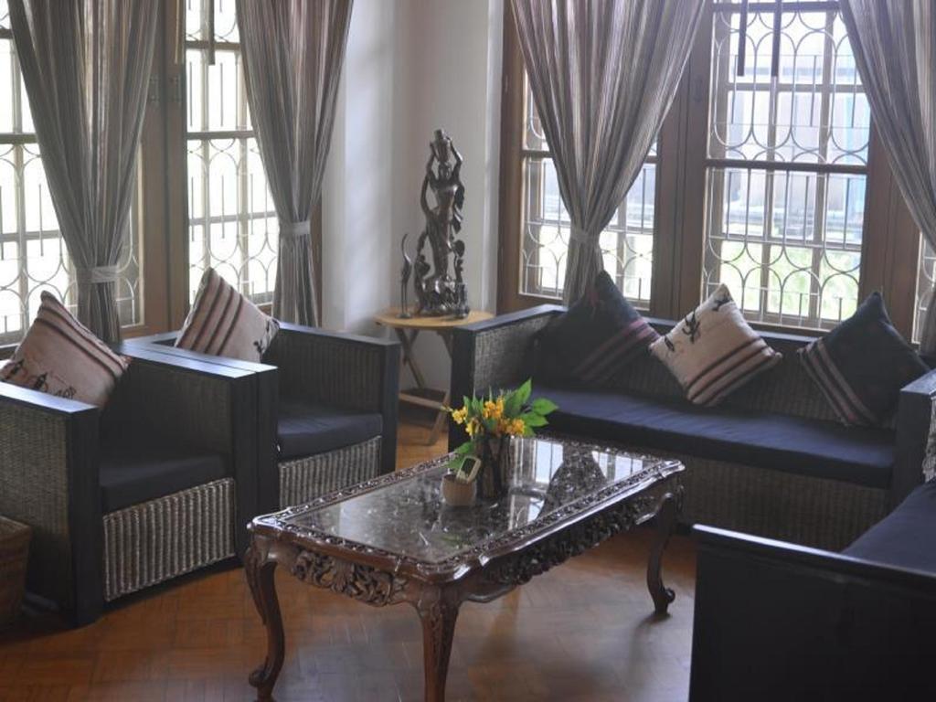 Classique Inn Янгон Екстериор снимка