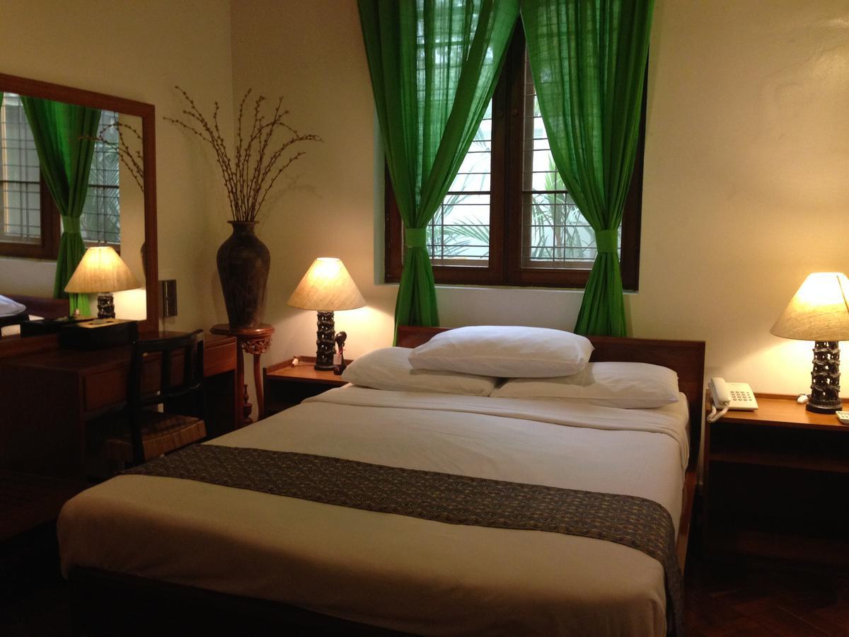 Classique Inn Янгон Екстериор снимка