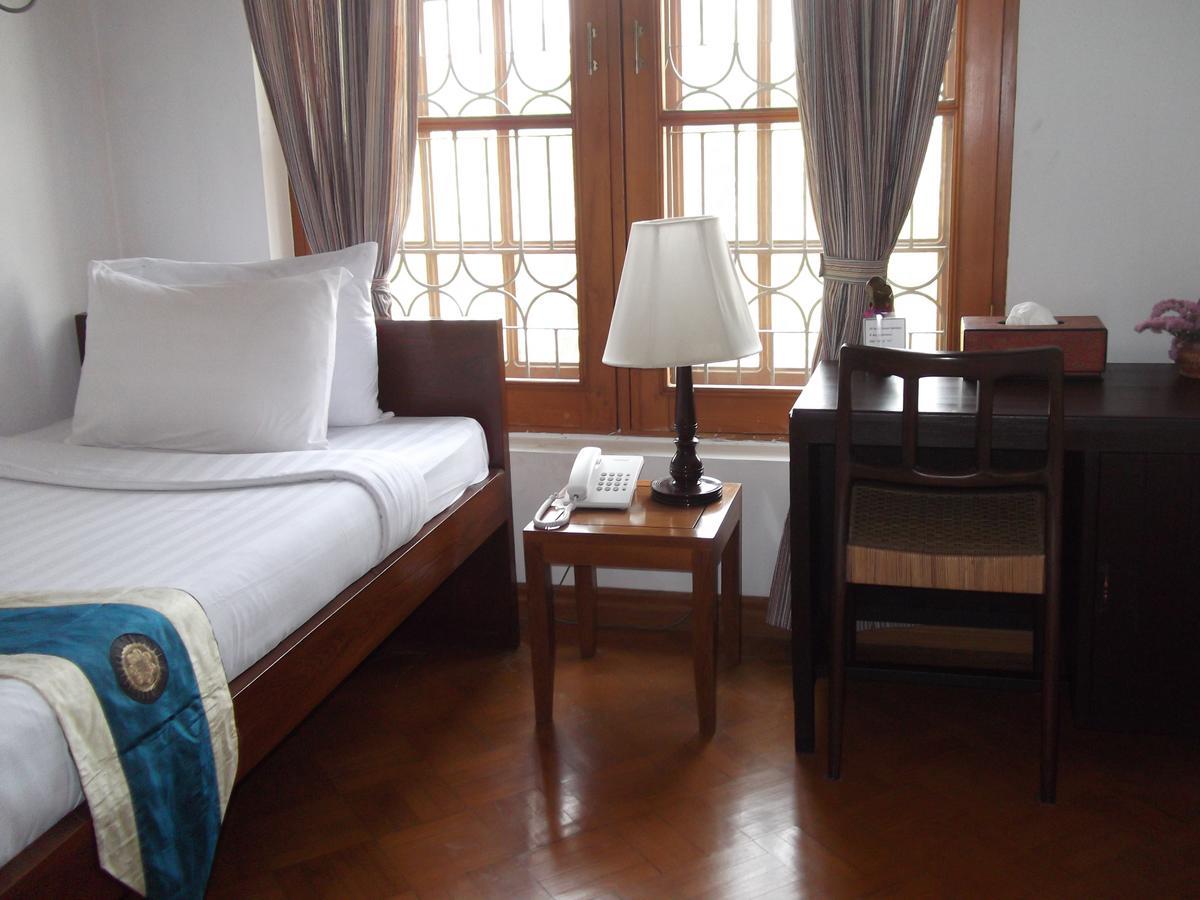 Classique Inn Янгон Екстериор снимка