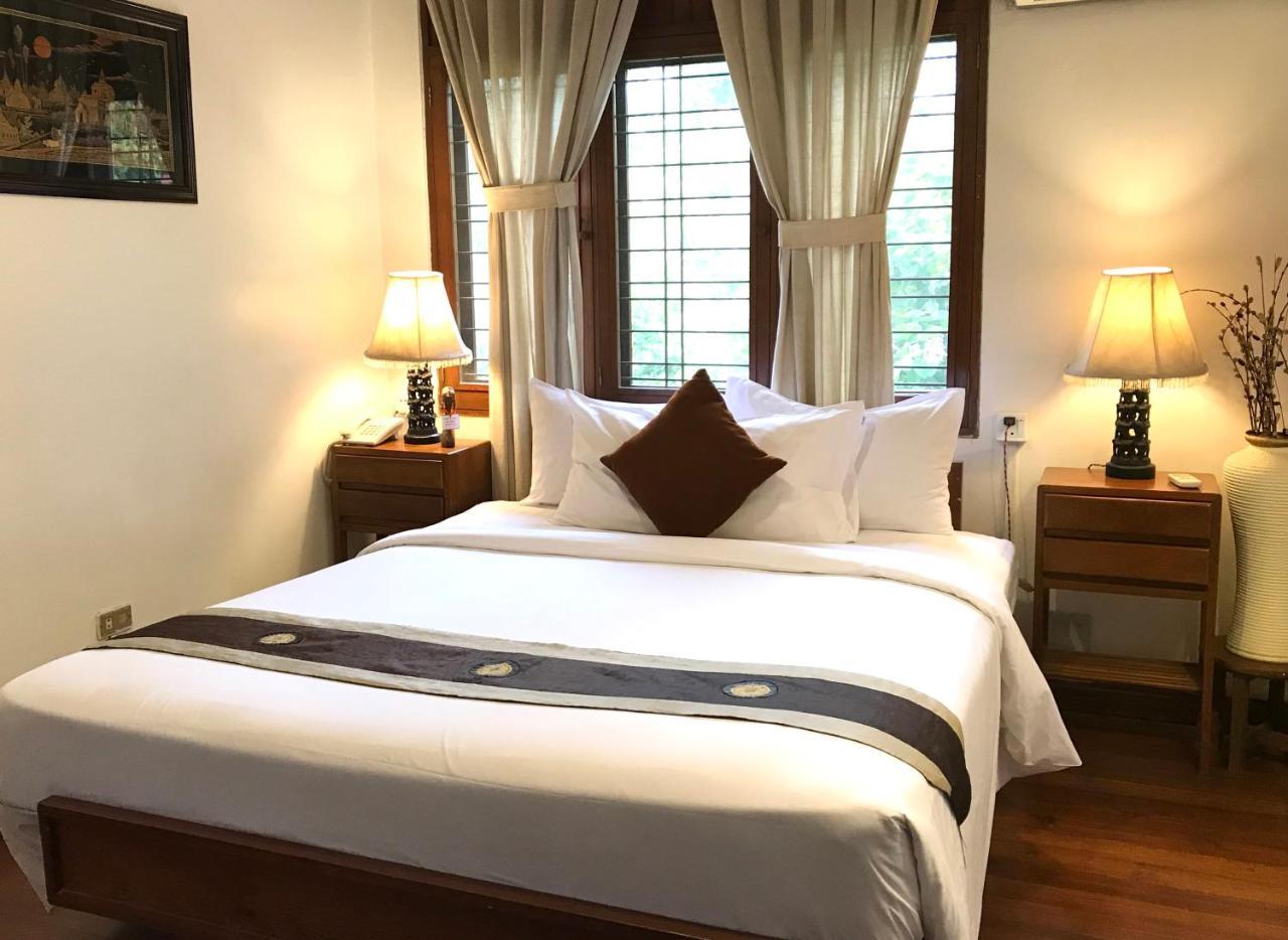 Classique Inn Янгон Екстериор снимка