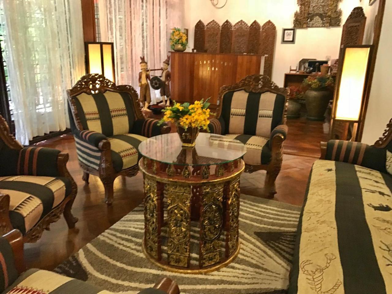 Classique Inn Янгон Екстериор снимка